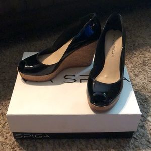 3” Via Spiga wedge heel with peak toe. Women’s Size 7